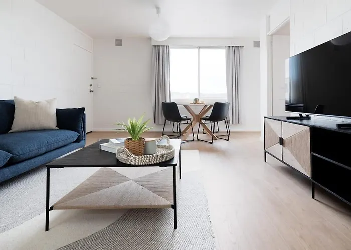Parkside Apartment Near Cbd & City Park With Parking